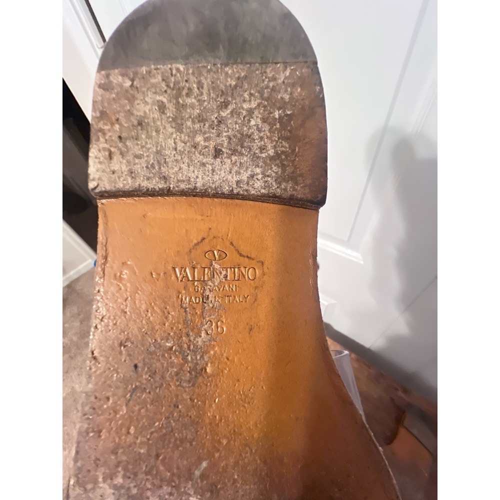 Valentino Garavani Slide Sandals VLogo - Picture 4 of 15